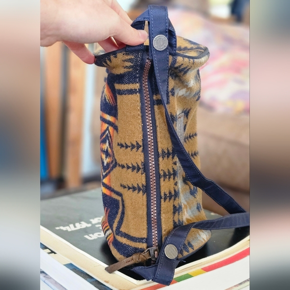 Pendleton Wool Southwestern Mini Duffel Crossbody Purse And Travel Kit - Picture 5 of 10